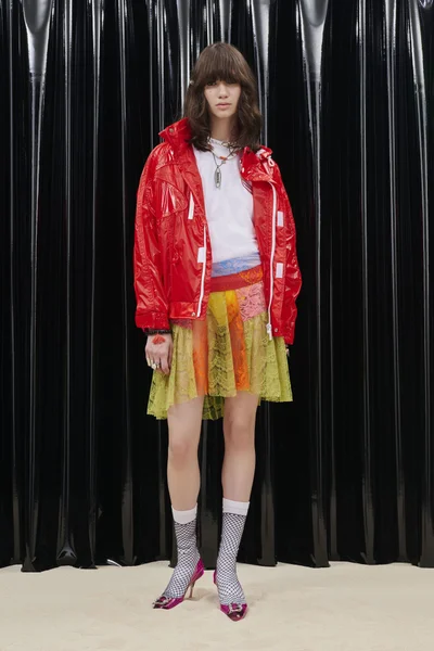 Look 30